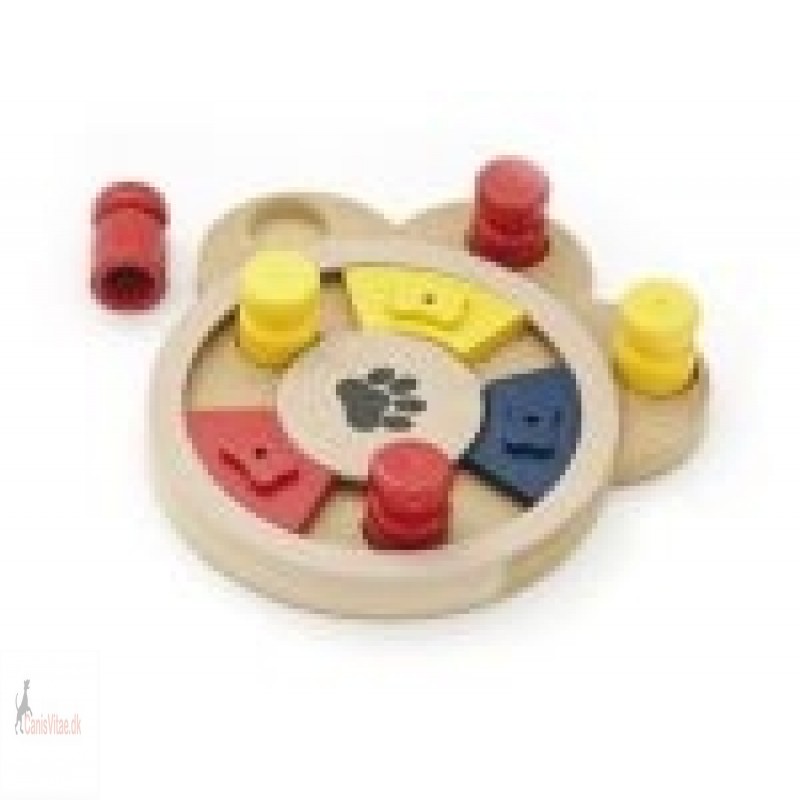 Brain Toy, no 3, 23,5 x 22,5 cm
